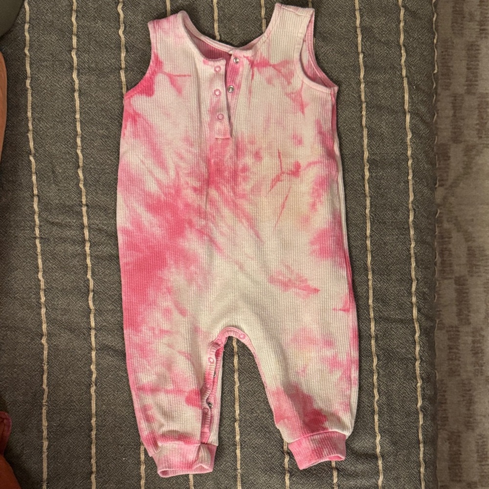 EGG baby pink tie dye romper 12 months